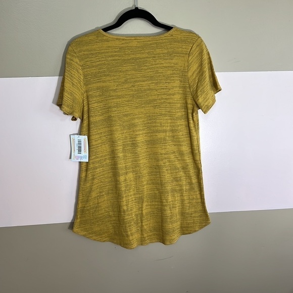 LulaRoe classic T size Medium - Picture 5 of 5
